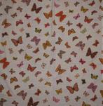 Vintage lap stof wit met gekleurde vlinders, Wit, Ophalen of Verzenden, Zo goed als nieuw, 30 tot 120 cm