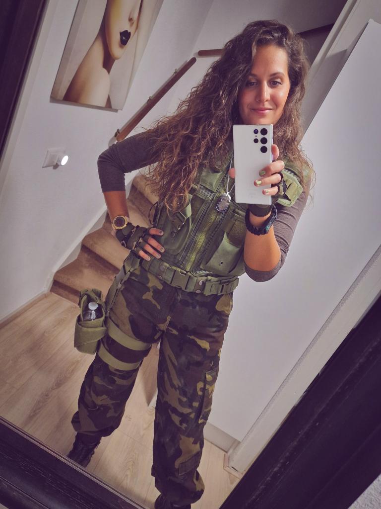 Carnaval / verkleedskleding soldaat / leger compleet maat M, Maat 38/40 (M), Carnaval, Ophalen of Verzenden, Zo goed als nieuw