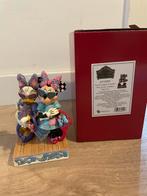Disney Traditions Jim Shore Minnie & Daisy Fashionable Frien, Verzamelen, Ophalen of Verzenden, Mickey Mouse, Zo goed als nieuw