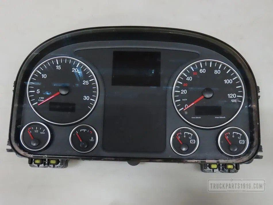 MAN 81.27202.6286 | Instrumentenpaneel, Auto-onderdelen, Vrachtwagen-onderdelen, Ophalen, Gebruikt, MAN