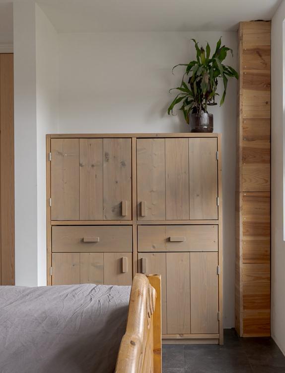 Steigerhouten kledingkast, Huis en Inrichting, Kasten | Kledingkasten, 100 tot 150 cm, Zo goed als nieuw, 150 tot 200 cm, Overige houtsoorten