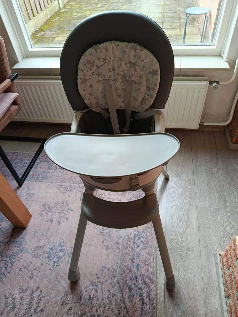 Graco Baby eetstoel model Floor2Tabele, Ophalen of Verzenden, Zo goed als nieuw, Meegroeistoel, Afneembaar eetblad
