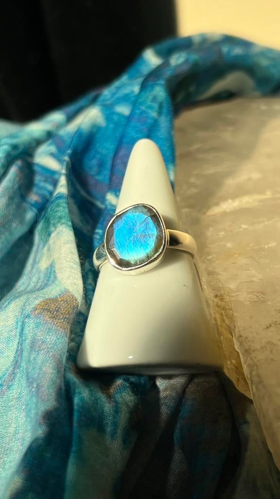 Labradoriet beschermt aura straling geluk intuïtie magie TIP, Blauw, Nieuw, Ophalen of Verzenden, 17 tot 18