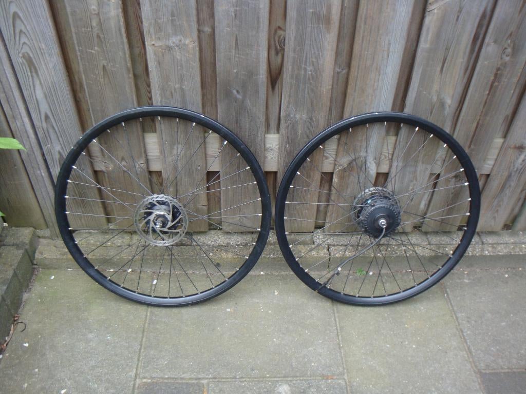 nette set 28 inch wielen uit een stella elektrische fiets, Gebruikt, Stella, Aluminium, Ophalen