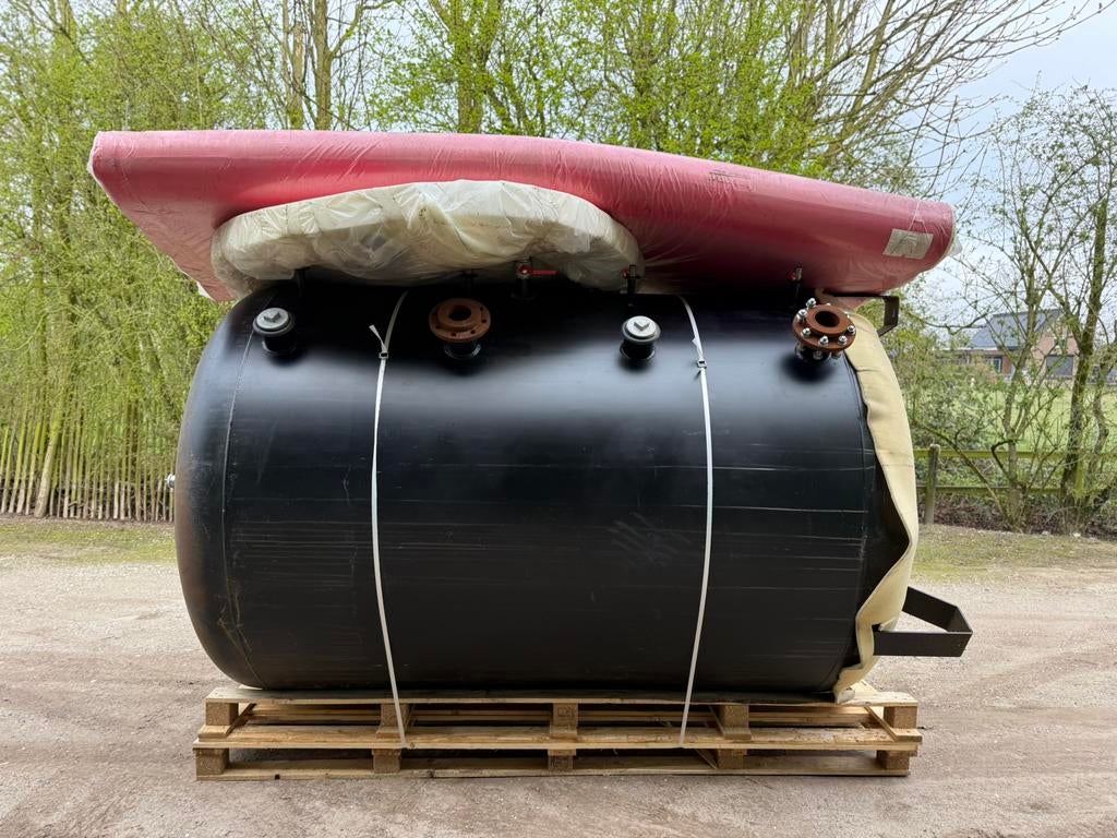 Buffervat 5000l met nieuwe geïsoleerde mantels, Gebruikt, Www.cvheat.com, 100 liter of meer, Minder dan 3 jaar oud