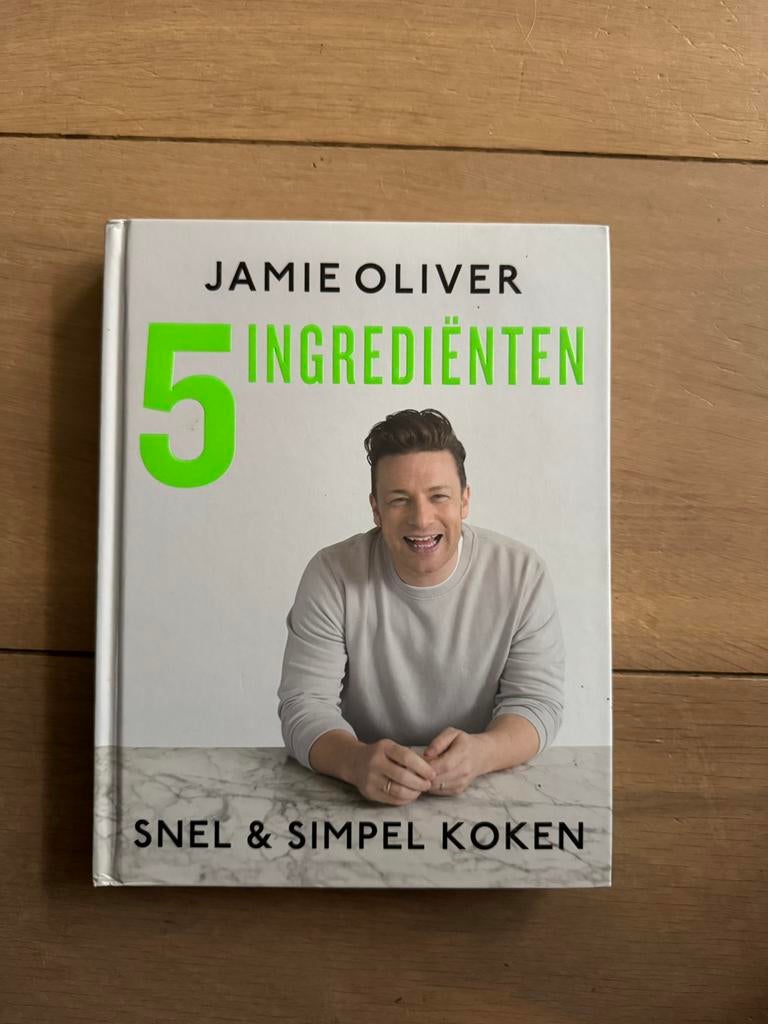 Jamie Oliver - Jamie Oliver - 5 ingredienten, Ophalen of Verzenden, Zo goed als nieuw, Jamie Oliver