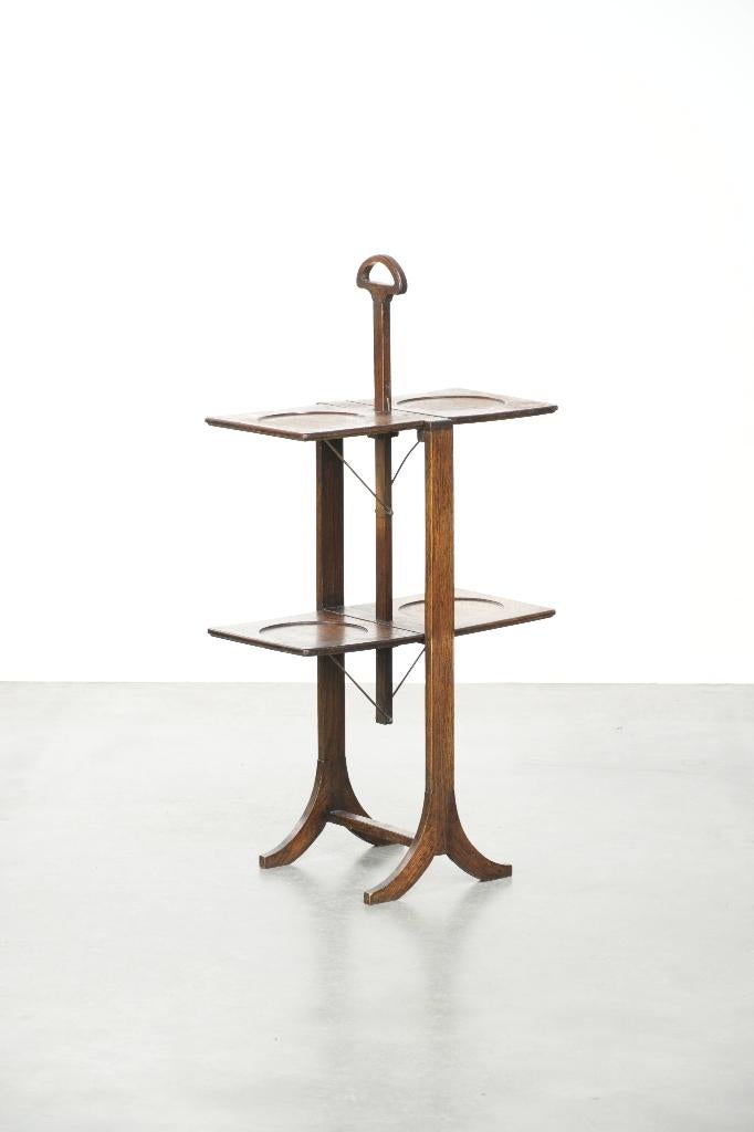 Engelse bijzettafel/ cake stand gemaakt van eikenhout, Ophalen