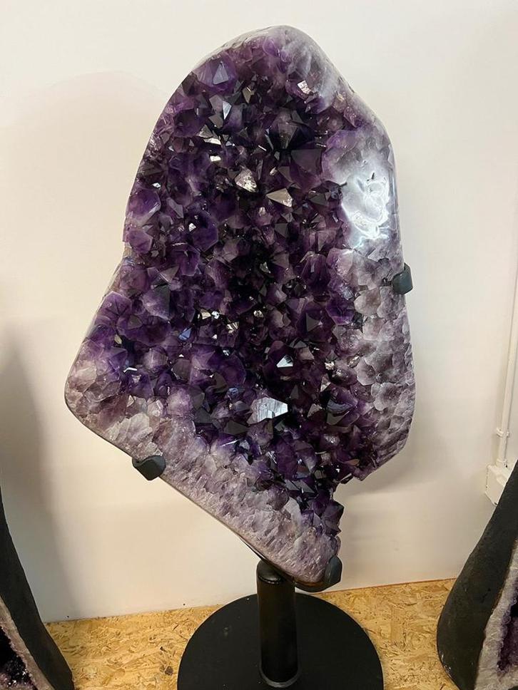Amethist cluster (105) hoogste kwaliteit, diep paarse kleur., Verzamelen, Mineralen en Fossielen, Mineraal, Ophalen of Verzenden