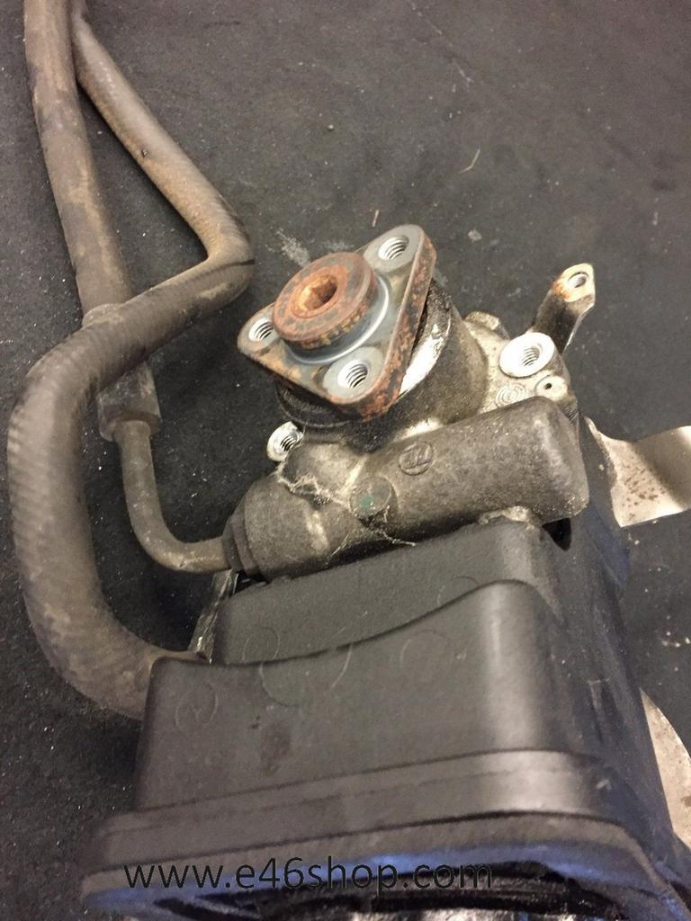 Stuurbekrachtigingspomp BMW E46 318d m47 motor, Gebruikt, -, -, Ophalen of Verzenden