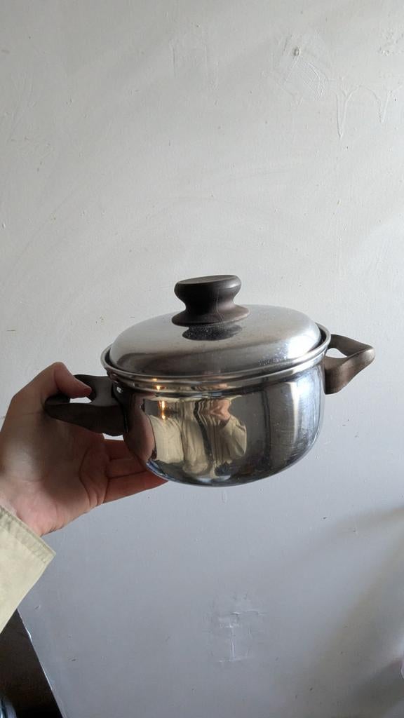 Kleine pan met deksel, Huis en Inrichting, Keuken | Potten en Pannen, Ophalen, Nieuw