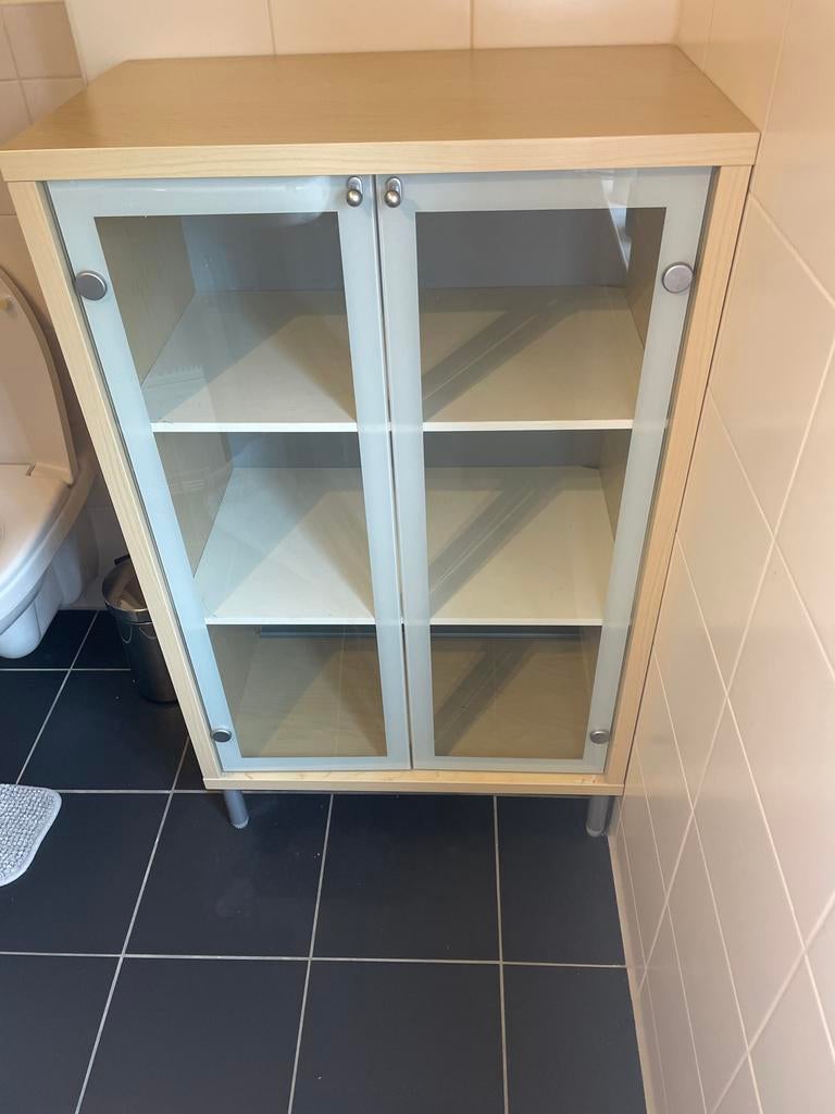 IKEA Magiker kast met glazen deuren, Huis en Inrichting, Ophalen, Gebruikt