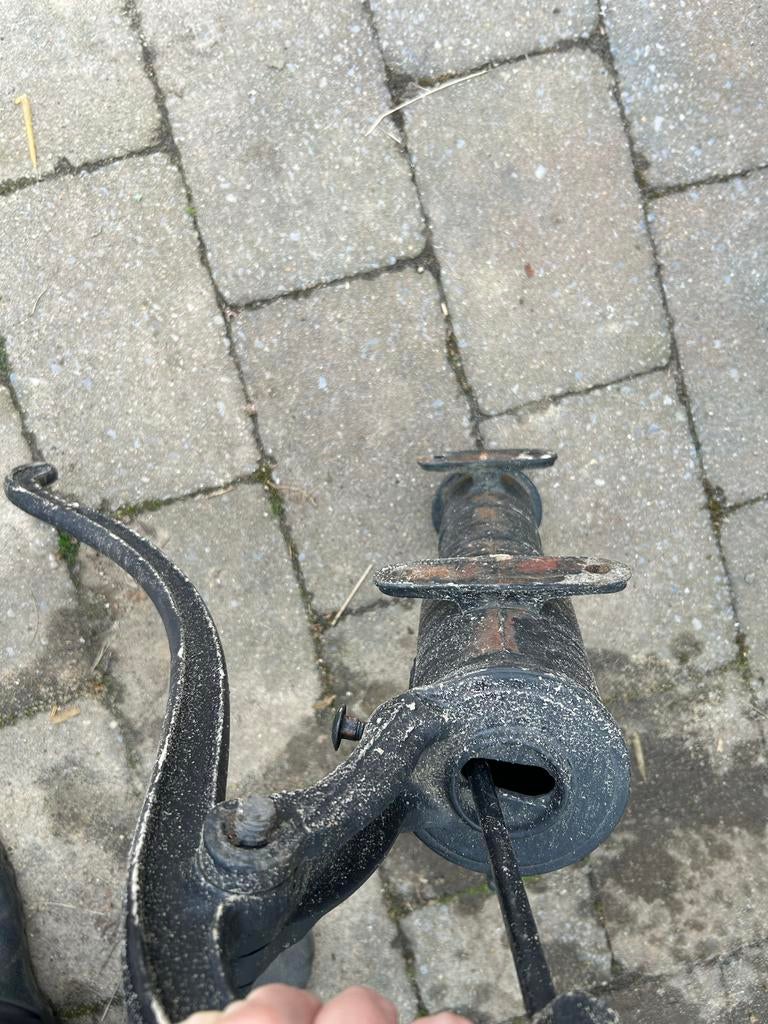 Decoratieve Ouderwetse Waterpomp - Tuinornament, Ophalen