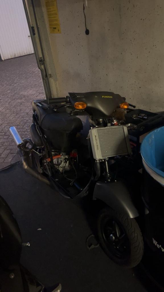 Zip SP98 172cc compleet of in onderdelen, Fietsen en Brommers, Scooters | Piaggio, Ophalen, Zo goed als nieuw, Benzine, Zip