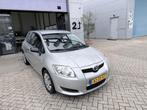 Toyota Auris 1.6-16V Terra NIEUWE APK! AIRCO! INRUIL MOGELIJ, Voorwielaandrijving, Gebruikt, Zwart, 4 cilinders