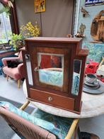 Hang/medicijnkastje antiek, Ophalen