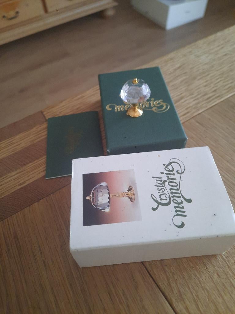 Swarovski. Chrystal Memories. Tafellamp, Verzamelen, Swarovski, Ophalen, Zo goed als nieuw, Figuurtje