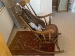 Vintage schommelstoel, uit Oma’s tijd., Huis en Inrichting, Stoelen, Ophalen, Gebruikt, Bruin, Uit oma’s tijd
