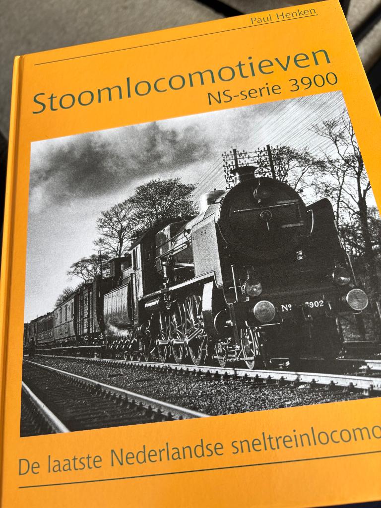 Boeken van Rotterdam en stoomlocomotief, Ophalen of Verzenden, Gelezen, Overige