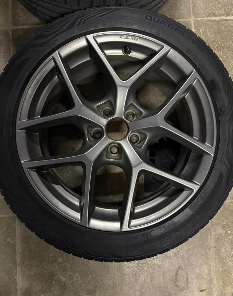 Zo goed als nieuw Borbet Y 5x100 17 inch, Auto-onderdelen, Banden en Velgen, Ophalen, 17 inch, All Season, 225 mm