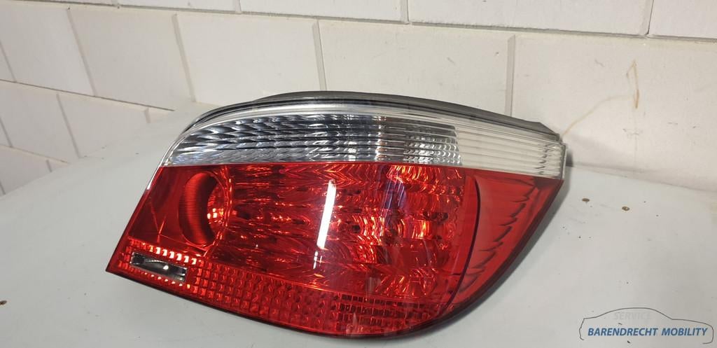 Achterlicht BMW 5 serie E60 pre facelift 7165738 rechts pass, Petuelring 130
80788  Munich, DE, Gebruikt, Info@bmw.de, Ophalen of Verzenden