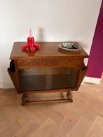 Vintage tijdschriftenkastje met glazen schuifdeurtjes, Ophalen