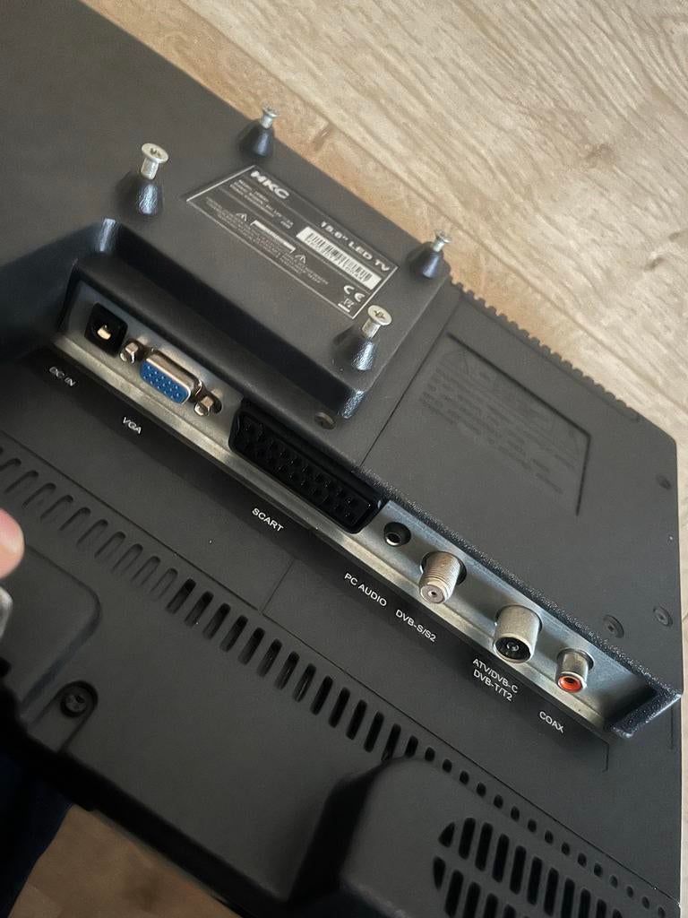 HKC 15.6" LED TV met ingebouwde DVD-speler, Overige merken, HD Ready (720p), Ophalen of Verzenden, 40 tot 60 cm