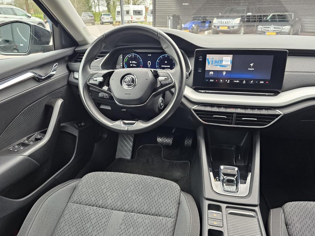 Skoda Octavia Combi 1.4 TSI iV PHEV Business Edition Plus |, Stof, Gebruikt, Euro 6, Met garantie (alle)