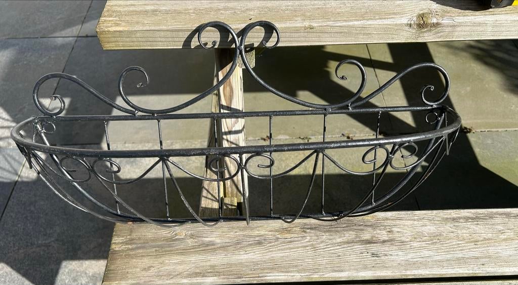 Metalen bloembak voor balkon of tuin, Tuin en Terras, Bloembakken en Plantenbakken, Ophalen, Minder dan 30 cm, Balkon, Zo goed als nieuw