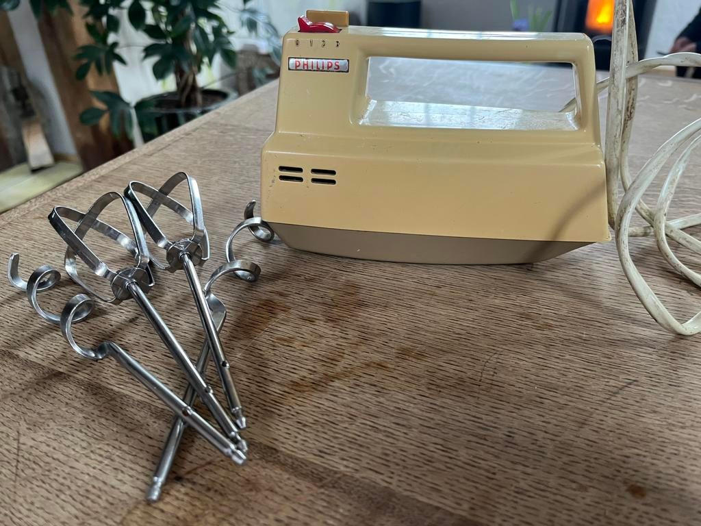 Vintage keukenmixer van Philips, Witgoed en Apparatuur, Keukenmixers, Minder dan 1 liter, Ophalen of Verzenden, Gebruikt, 3 snelheden of meer
