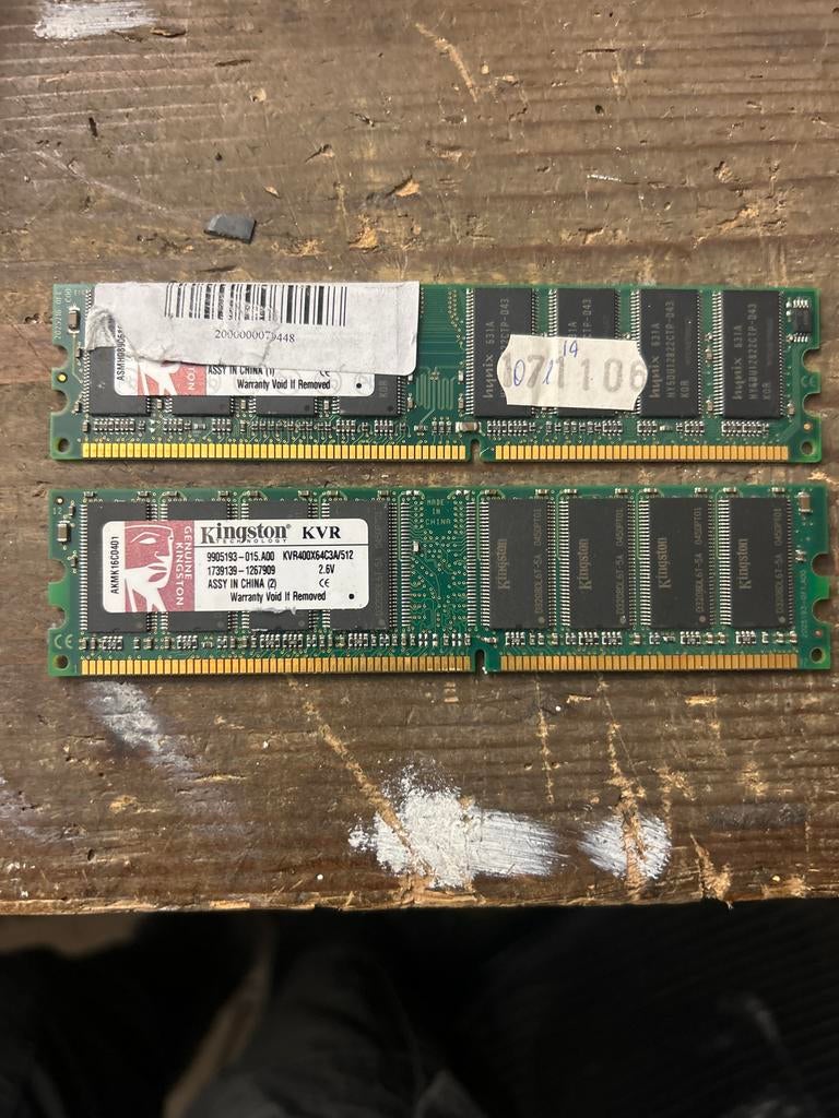 Kingston KVR RAM geheugen 2x 512MB DDR, Computers en Software, RAM geheugen, Ophalen of Verzenden, Gebruikt, DDR, Desktop