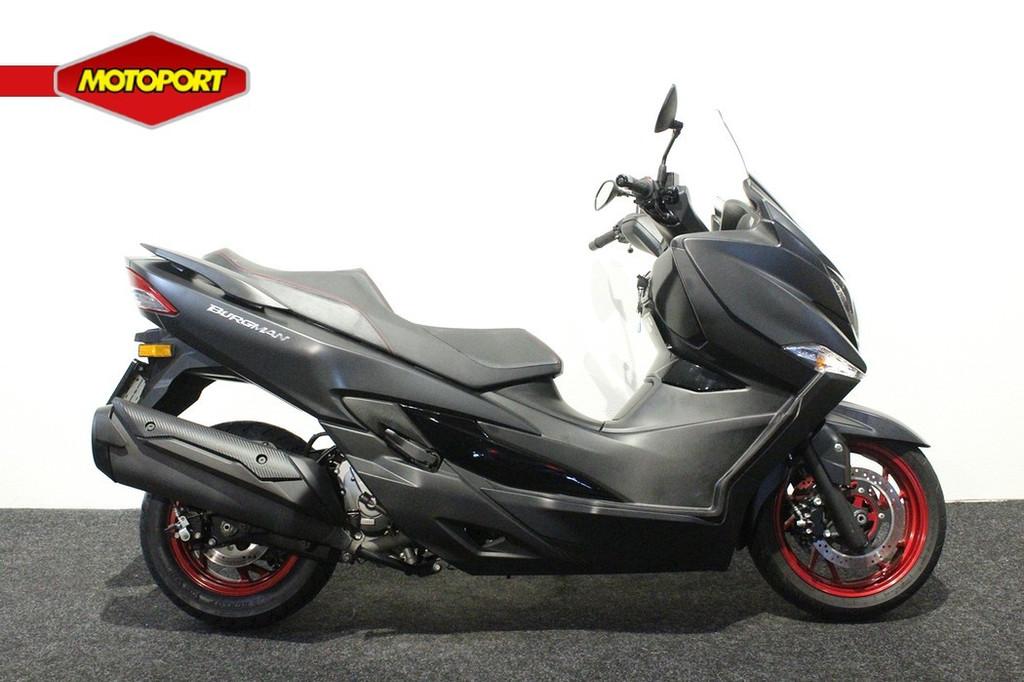 Suzuki BURGMAN 400 ABS (bj 2019), Motoren, Motoren | Suzuki, Scooter, Bedrijf