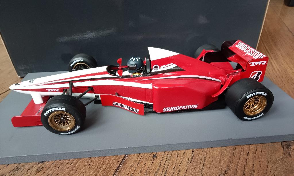 Minichamps Bridgestone Test Damon Hill 1996 Suzuka F1 1/18, Ophalen of Verzenden, Zo goed als nieuw, Auto, MiniChamps