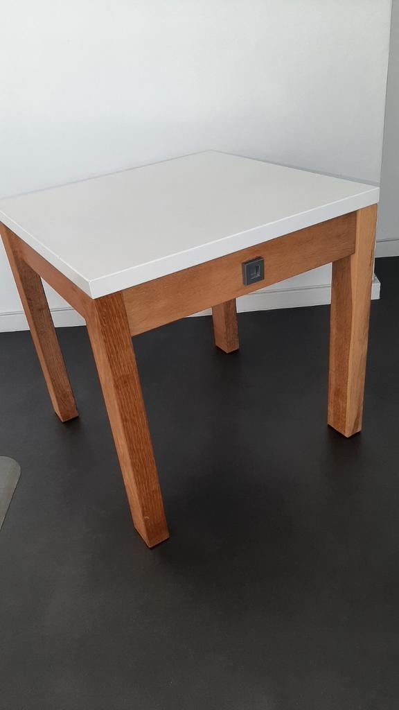 2 tafeltjes Jan des Bouvrie, Minder dan 55 cm, Gebruikt, Vierkant, Ophalen