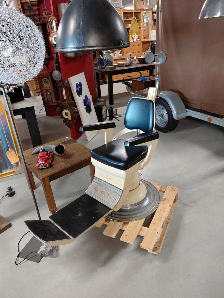 Antieke kappers of tandarts stoel, Antiek en Kunst, Antiek | Overige Antiek, Ophalen