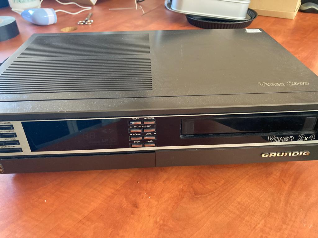 Videorecorder V2000 Grundig, Ophalen, Gebruikt, Video 2000-speler of -recorder
