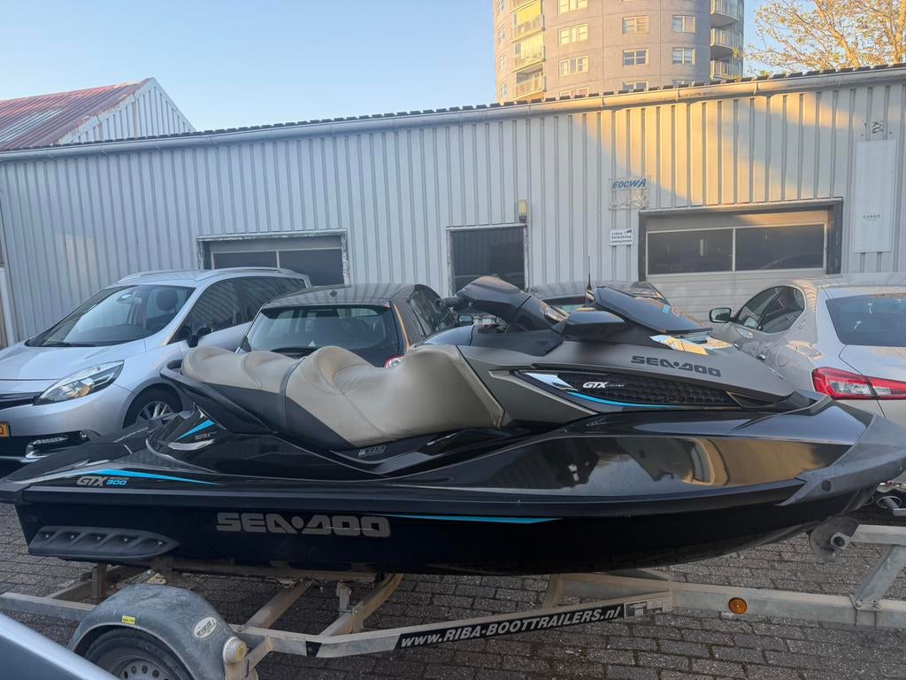 Sea-Doo Sea doo GTX 300 Limited 2017 84 uur Trailer, Ophalen, Info@seadoo.com, Sea do, Zo goed als nieuw