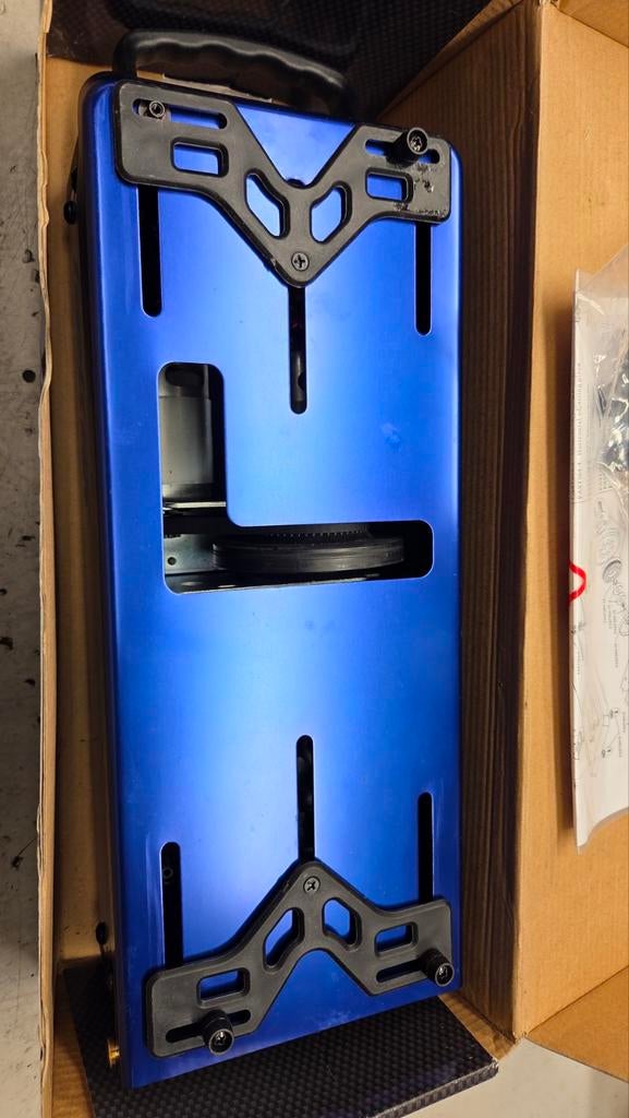 Te koop splinternieuwe startbox, Ophalen of Verzenden, Zo goed als nieuw, Schaal 1:8, Nitro