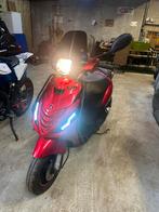 Piaggio Zip Scooter - Zeer Zuinig & Dealer Onderhouden, Ophalen, Zo goed als nieuw, Kap, Piaggio