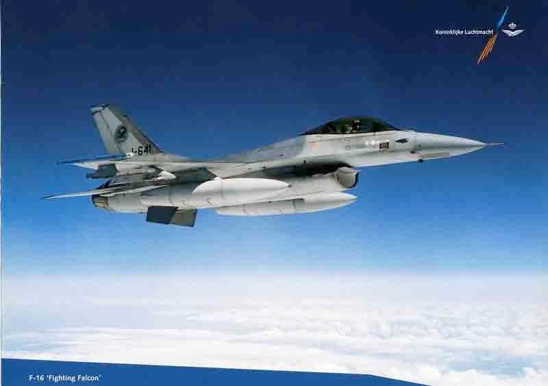 Koninklijke Luchtmacht foto’s / info-bladen, Ophalen of Verzenden, Zo goed als nieuw, Kaart, Foto of Prent