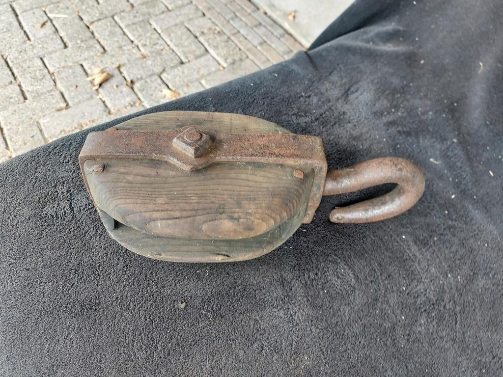 Oud houten Scheepskatrol blok., Ophalen, Gebruikt, Motorboot of Zeilboot