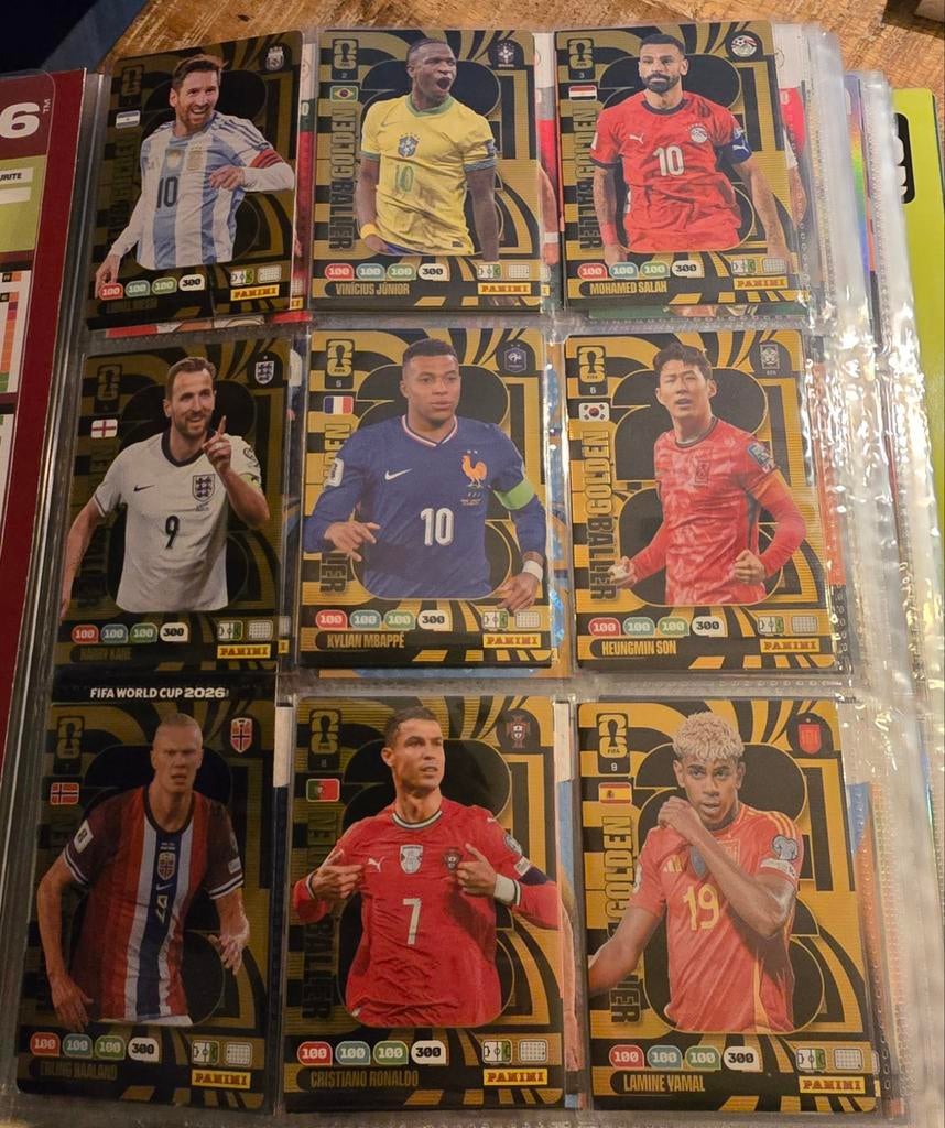 Panini fifa adrenalyn world cup complete set golden baller, Hobby en Vrije tijd, Stickers en Plaatjes, Ophalen of Verzenden, Meerdere plaatjes