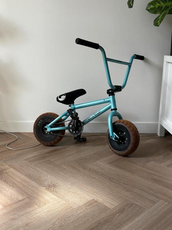 Rocker BMX fietsje - Mini BMX, Fietsen en Brommers, Fietsen | Crossfietsen en BMX, Zo goed als nieuw, Minder dan 16 inch, Staal
