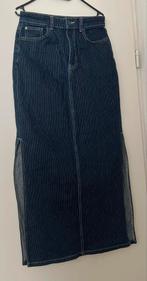 Donkerblauwe spijkerrok met krijtstreep maat 38 (nieuw), Kleding | Dames, Rokken, Ophalen of Verzenden, Nieuw