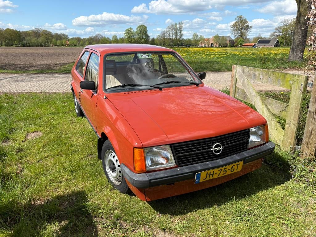 Opel Kadett 1.2 S 1982 Bruin, Auto's, Stof, Beige, 4 cilinders, Origineel Nederlands