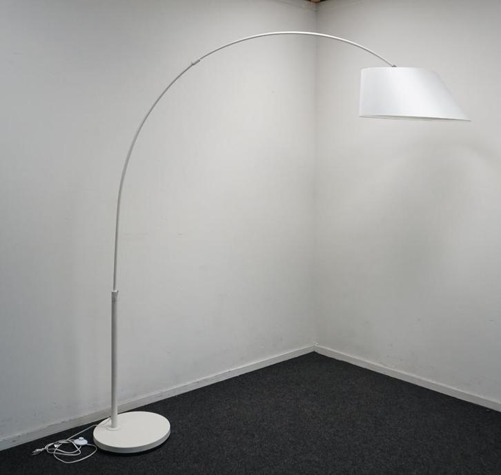 Zuiver Arc Booglamp | Design lamp Wit | Staande lampen, Huis en Inrichting, Lampen | Vloerlampen, Gebruikt, 150 tot 200 cm, Kunststof