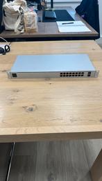 Ubiquiti UniFi Switch 16 PoE, Computers en Software, Netwerk switches, Ophalen, Zo goed als nieuw