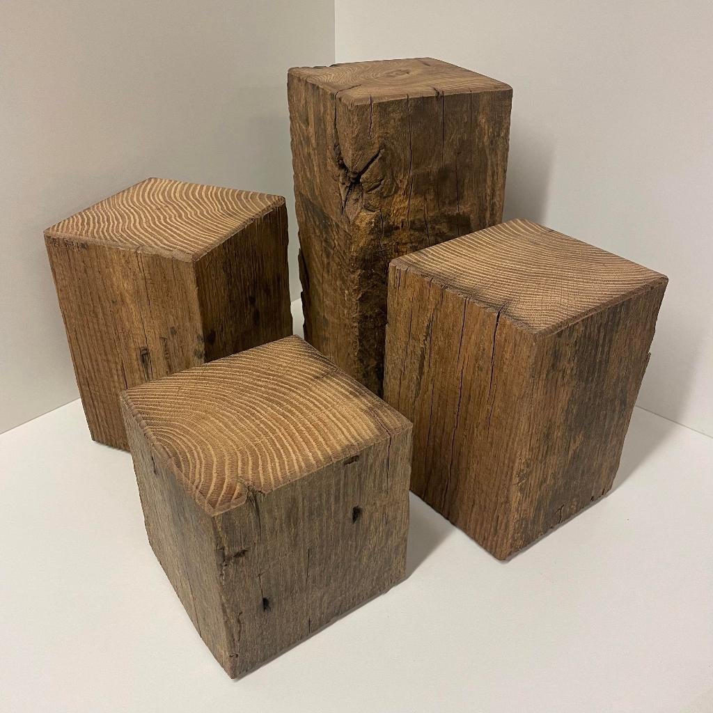Handgemaakte 19e-eeuws eiken sokkels / zuilen – 14x14 cm