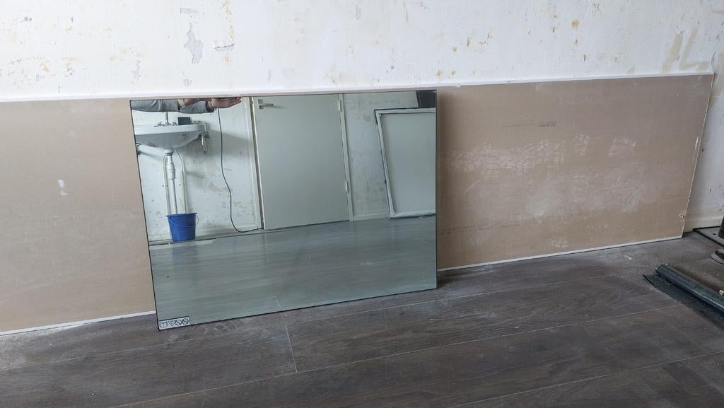 Infrarood warmtepaneel spiegel met afstandsbediening, Doe-het-zelf en Verbouw, Verwarming en Radiatoren, Ophalen, 30 tot 80 cm