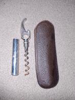 Vintage zak flesopener kurkentrekker met lederen hoes, Ophalen of Verzenden