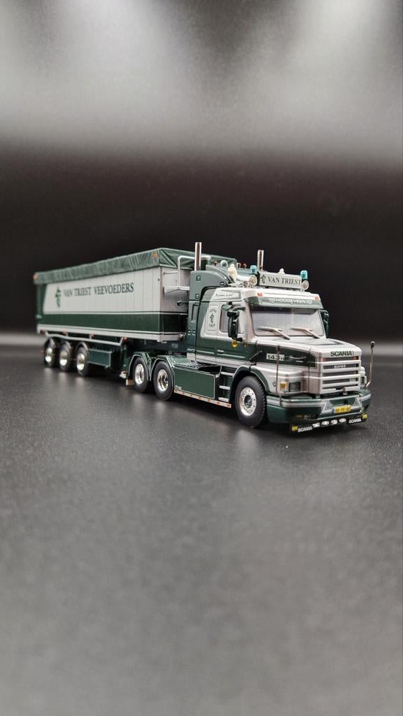 Wsi | Van Triest - Scania 143, Hobby en Vrije tijd, Modelauto's | 1:50, Ophalen of Verzenden, Zo goed als nieuw, Bus of Vrachtwagen